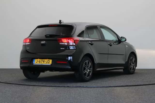 Kia Rio (2020) thumbnail 16
