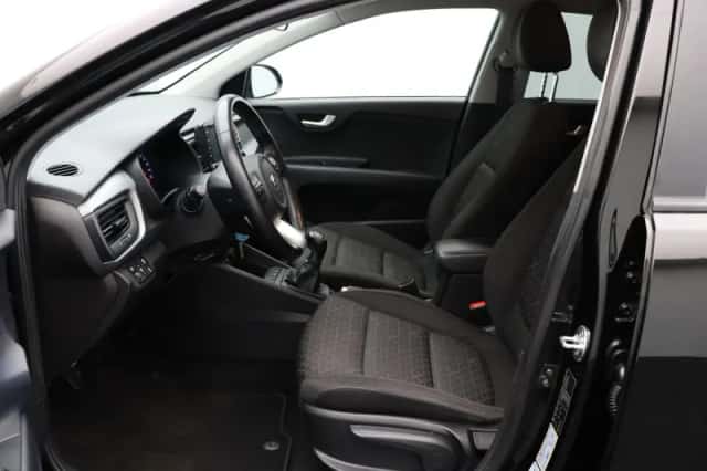 Kia Rio (2020) thumbnail 17