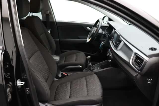 Kia Rio (2020) thumbnail 19
