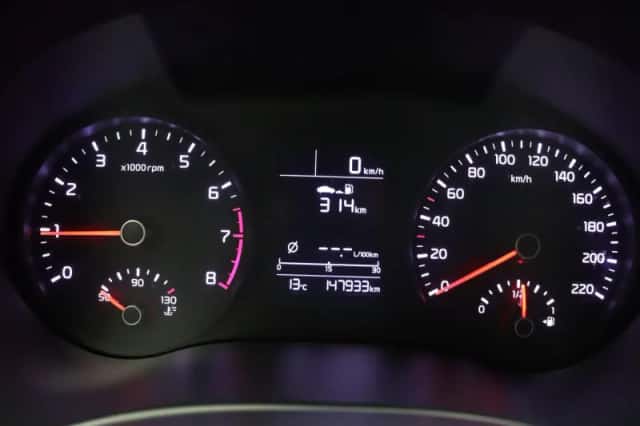 Kia Rio (2020) thumbnail 24