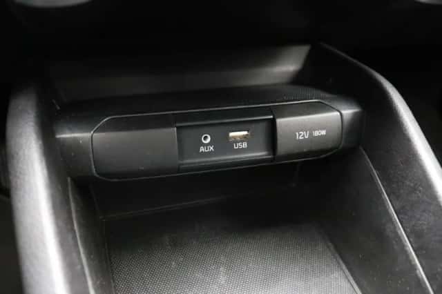 Kia Rio (2020) thumbnail 27
