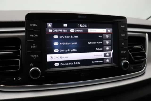 Kia Rio (2020) thumbnail 30