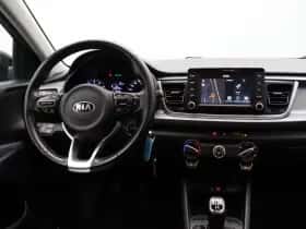 Kia Rio (2020) thumbnail 4