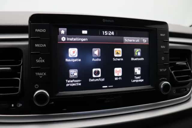 Kia Rio (2020) thumbnail 31