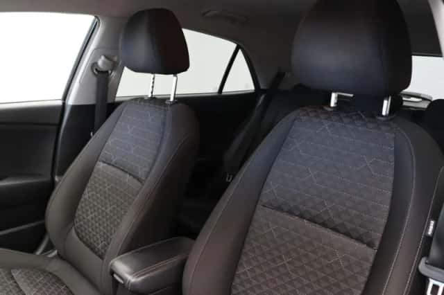 Kia Rio (2020) thumbnail 34