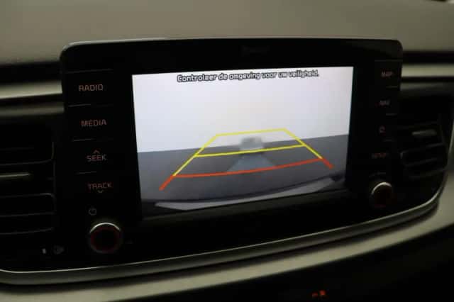 Kia Rio (2020) thumbnail 40