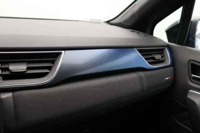 Renault Captur (2025) thumbnail 37