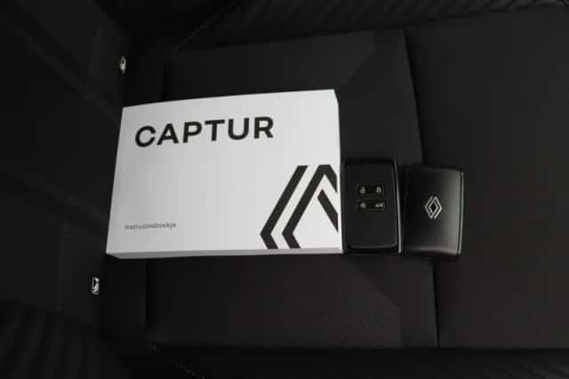 Renault Captur (2025) thumbnail 39