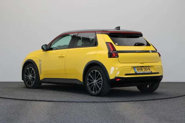 Renault 5 (2025) thumbnail 2