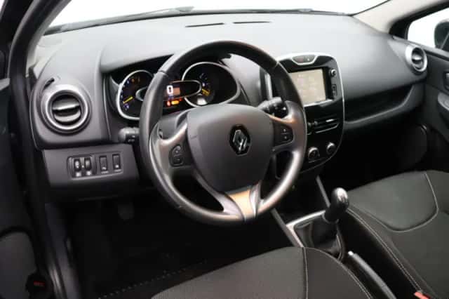Renault Clio (2015) thumbnail 16