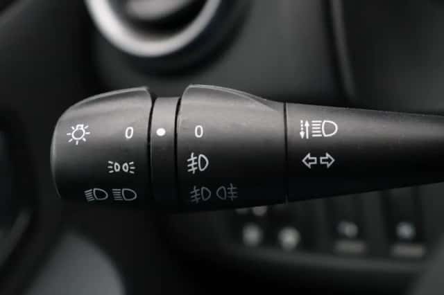 Renault Clio (2015) thumbnail 22