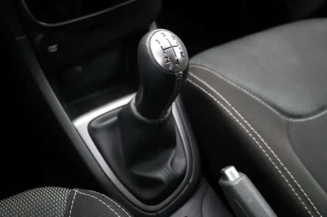 Renault Clio (2015) thumbnail 27