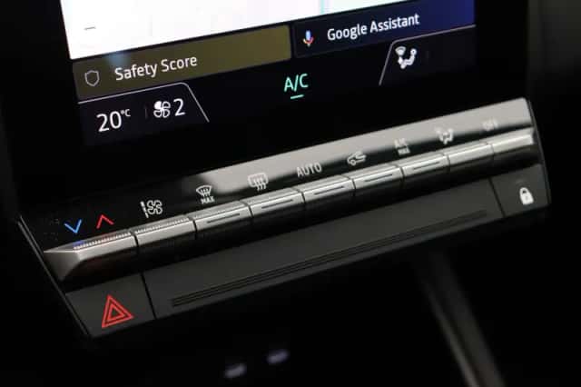 Renault Captur (2025) thumbnail 31
