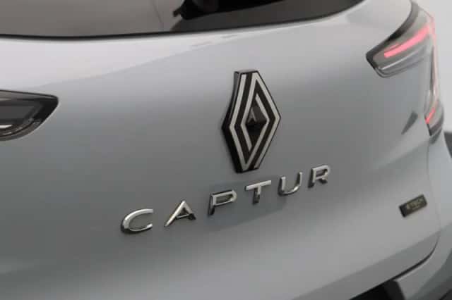 Renault Captur (2025) thumbnail 39