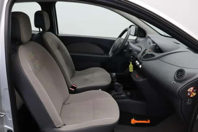 Renault Twingo (2010) thumbnail 4