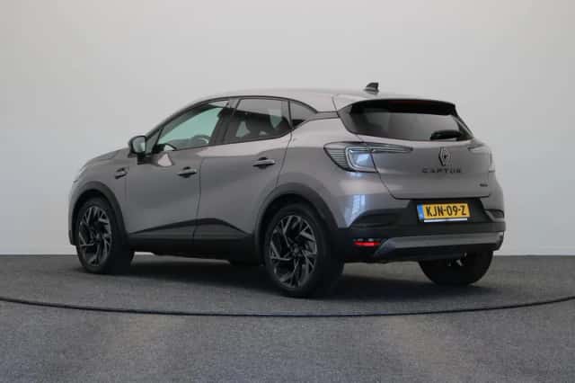 Renault Captur (2025) thumbnail 2
