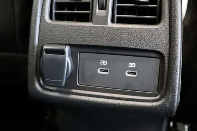 Renault Captur (2025) thumbnail 4