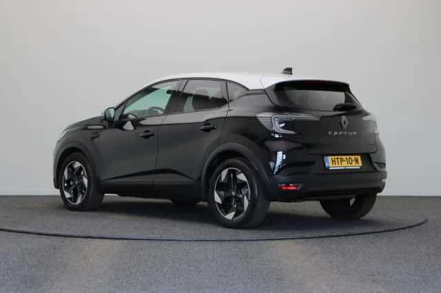 Renault Captur (2025) thumbnail 2