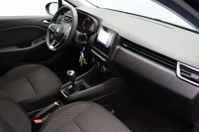 Renault Clio (2022) thumbnail 5