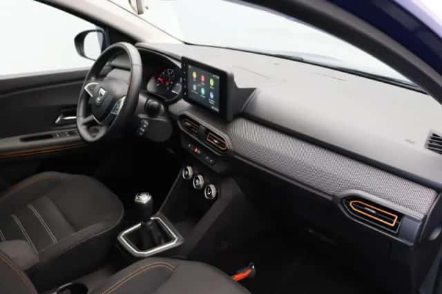 Dacia Sandero Stepway (2021) thumbnail 5