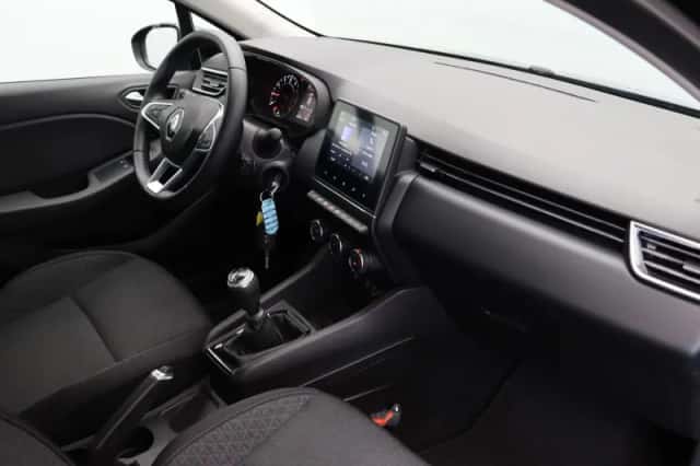 Renault Clio (2022) thumbnail 5