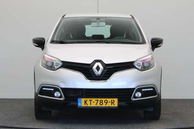 Renault Captur (2016) thumbnail 6
