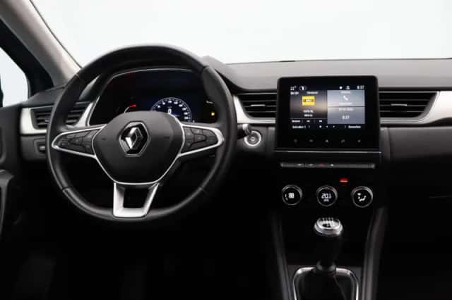 Renault Captur (2021) thumbnail 5