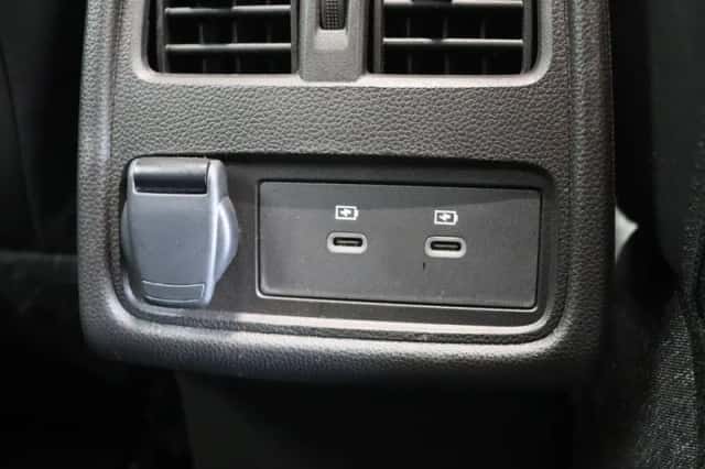 Renault Captur (2025) thumbnail 4