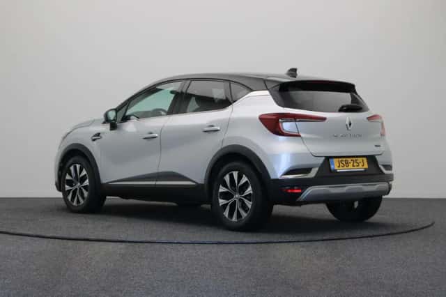 Renault Captur (2024) thumbnail 2
