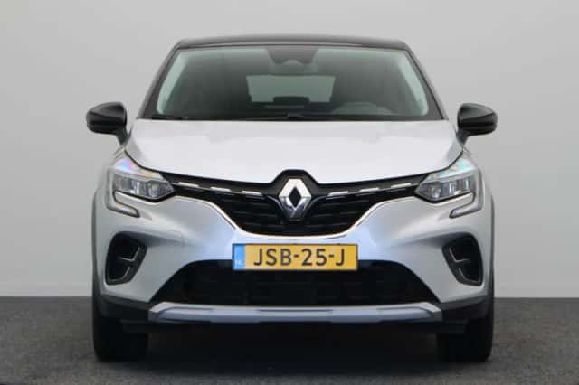 Renault Captur (2024) thumbnail 4