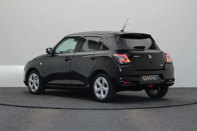 Suzuki Swift (2025) thumbnail 3