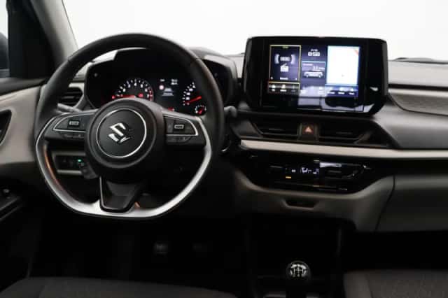 Suzuki Swift (2025) thumbnail 5