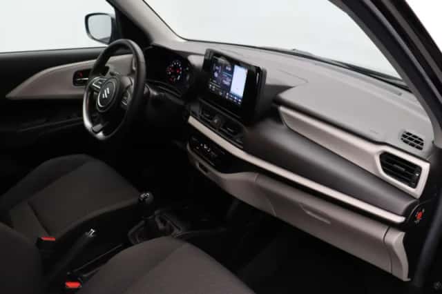 Suzuki Swift (2025) thumbnail 6