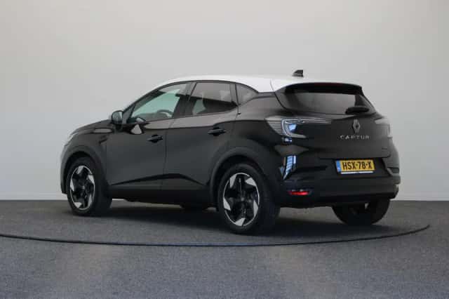 Renault Captur (2025) thumbnail 2