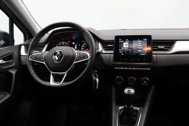 Renault Captur (2021) thumbnail 4