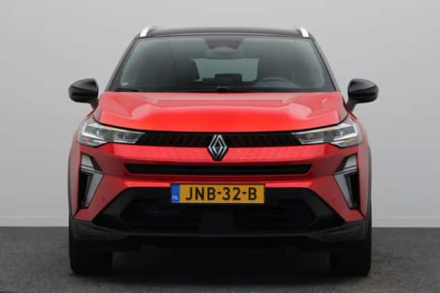 Renault Captur (2024) thumbnail 4