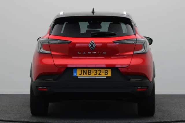 Renault Captur (2024) thumbnail 5