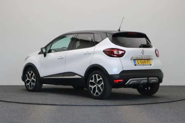 Renault Captur (2019) thumbnail 2