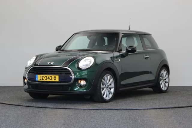 MINI Cooper (2016) thumbnail 2