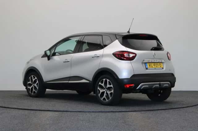 Renault Captur (2017) thumbnail 2