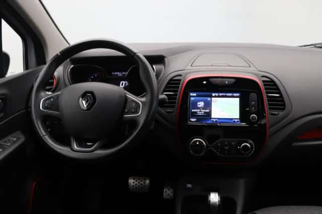 Renault Captur (2017) thumbnail 4