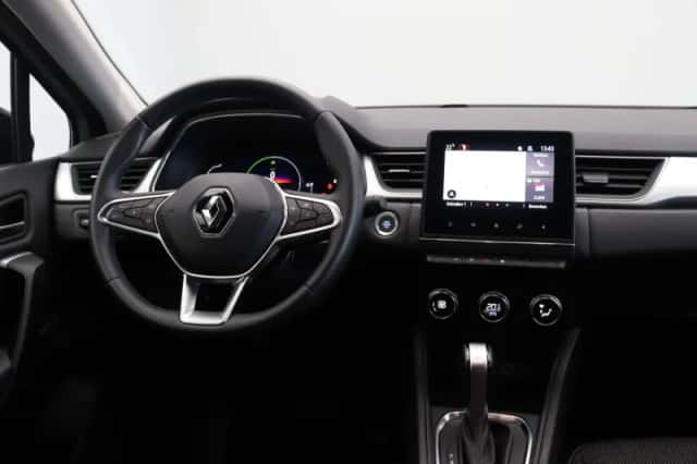 Renault Captur (2022) thumbnail 5