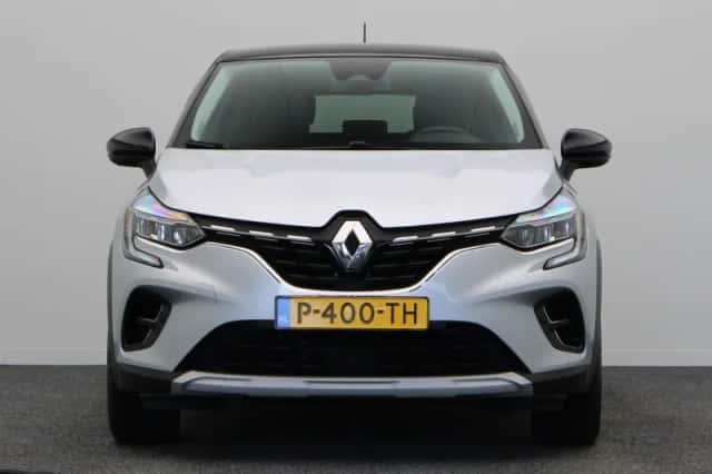 Renault Captur (2022) thumbnail 6