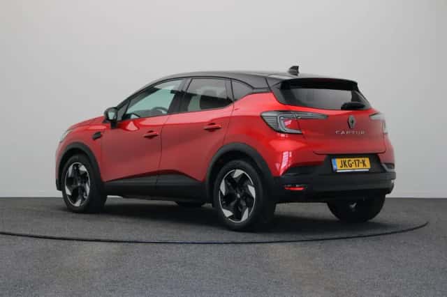 Renault Captur (2025) thumbnail 2