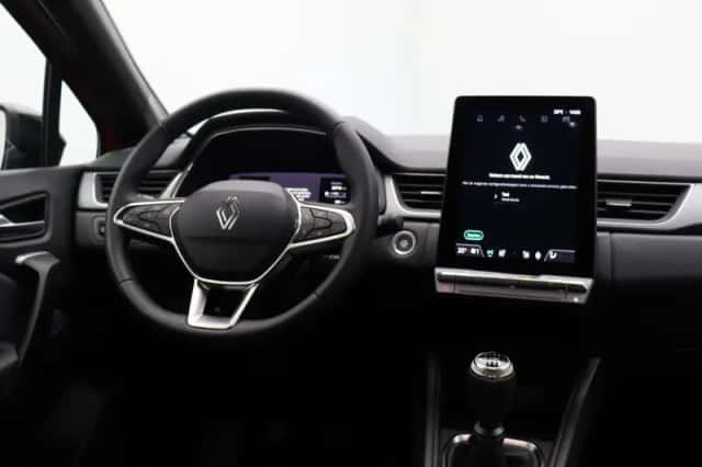 Renault Captur (2025) thumbnail 5