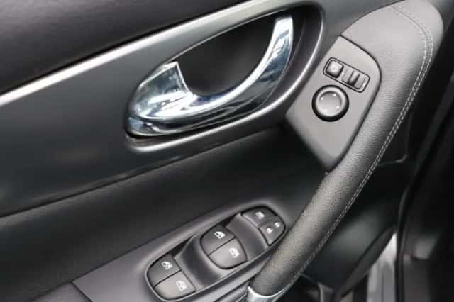 Nissan Qashqai (2018) thumbnail 17