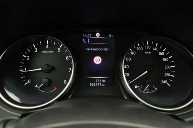 Nissan Qashqai (2018) thumbnail 3