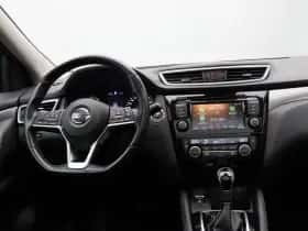 Nissan Qashqai (2019) thumbnail 4
