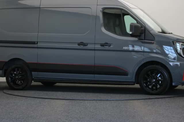 Nissan Interstar (2026) thumbnail 12
