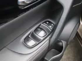 Nissan Qashqai (2015) thumbnail 18
